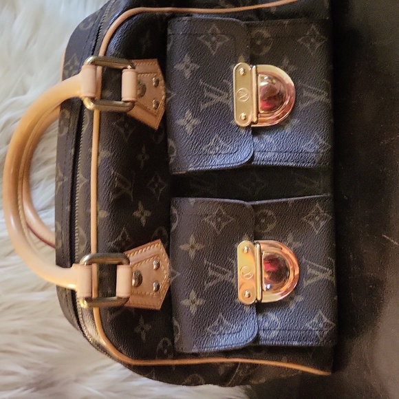 LOUIS VUITTON 🎀 EXCELLENT CONDITION 🩵DISCONTINUED 💄**MANHATTAN PM**💄 - Picture 2 of 14